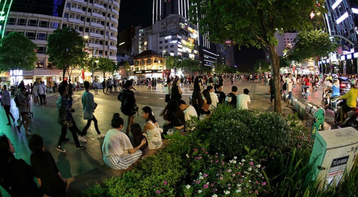 Phố đi bộ thông minh xanh hiện đại tại đô thị Việt Nam với không gian quốc tế