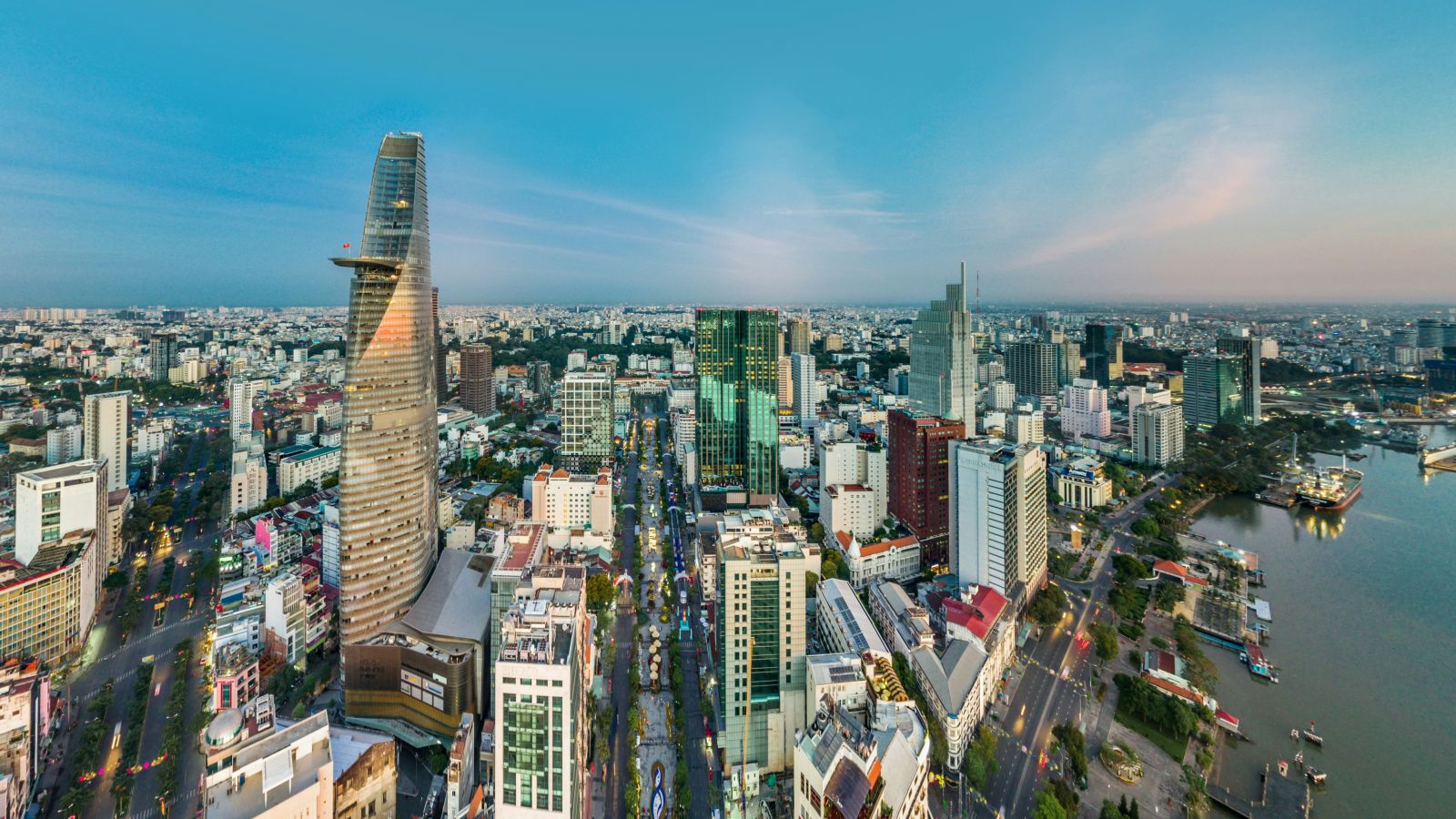 Đầu tư dự án bất động sản năm 2025 với cơ hội và thách thức