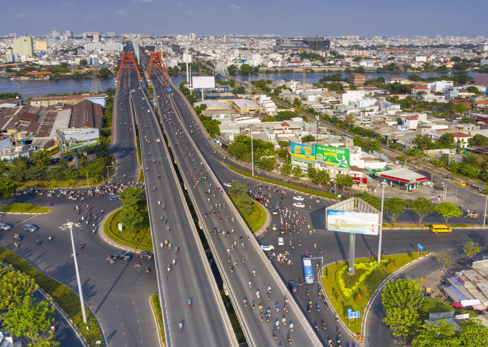 phát triển hạ tầng giao thông