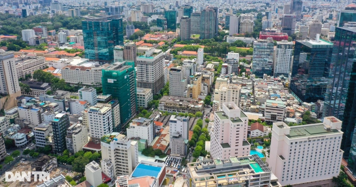 Biểu đồ tăng trưởng kinh tế và ảnh hưởng tích cực đến thị trường bất động sản Việt Nam năm 2025